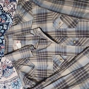 Wrangler Men's button down shirt
